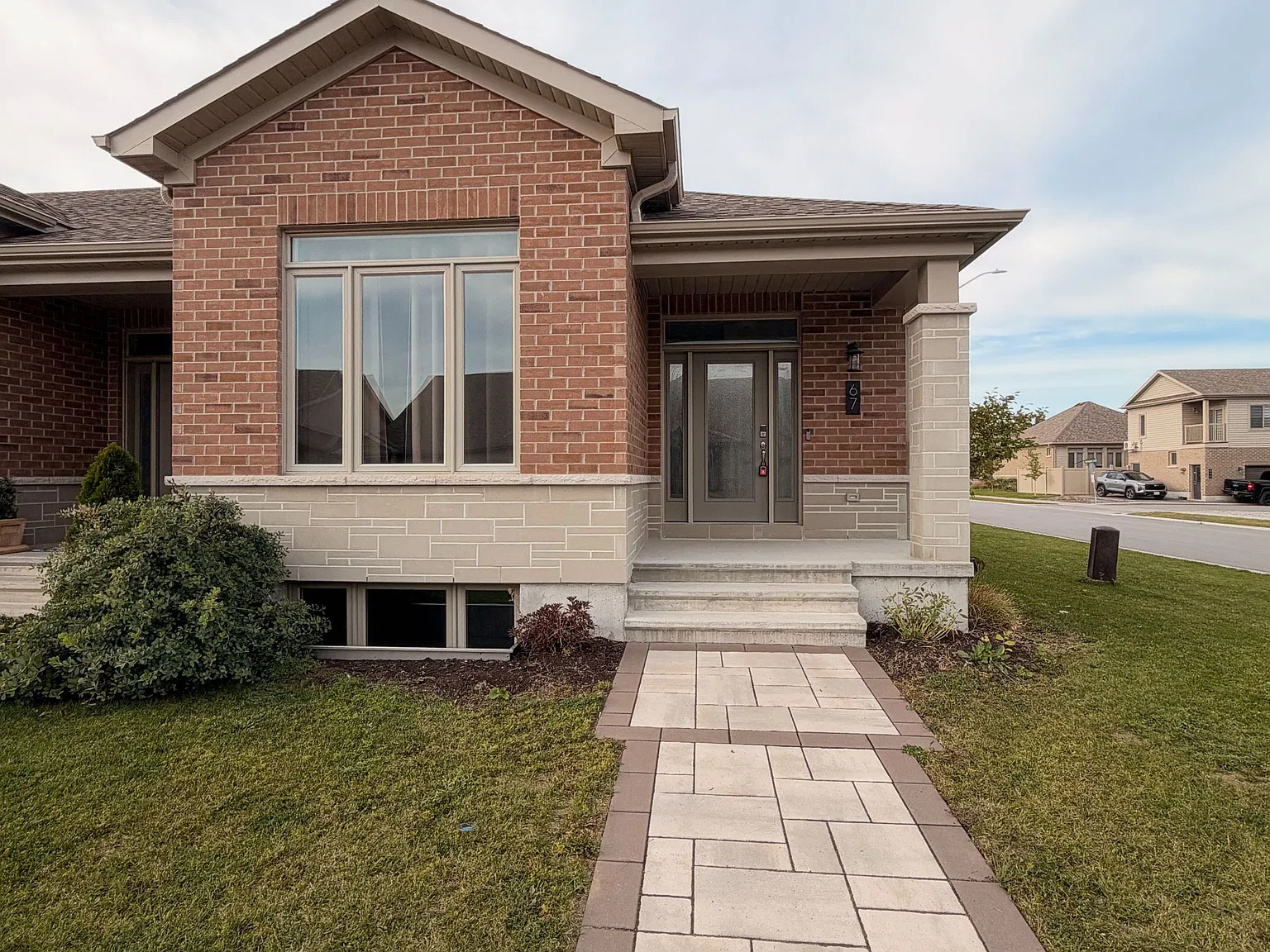 2 bed, $2,600 — Photo 2
