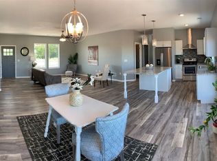 988 E 1472, Lawrence, KS 66046