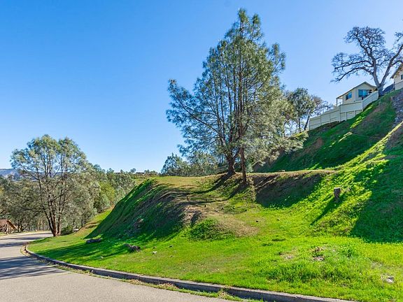 2nd image of 1276 Steele Canyon Road