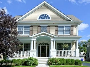 852 Highview Ave, Glen Ellyn, IL 60137