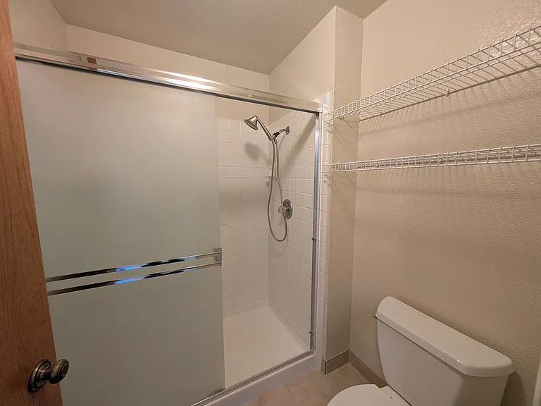 1008 Duffin Dr — Photo 3