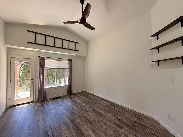 61031 Borden Dr — Photo 2