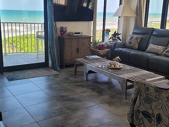 4th image of 3045 Highway A1a #202