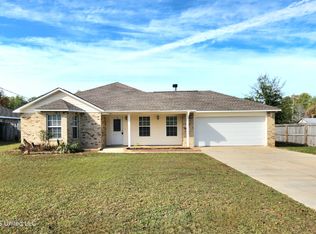 2701 N 7th St, Ocean Springs, MS 39564