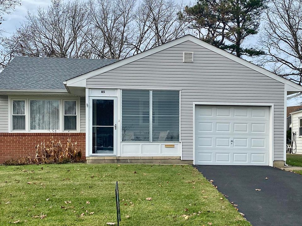 1st image of 85 Sunflower Ln