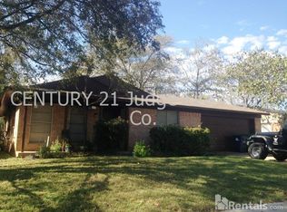 3821 Titan Trl, Denton, TX 76209