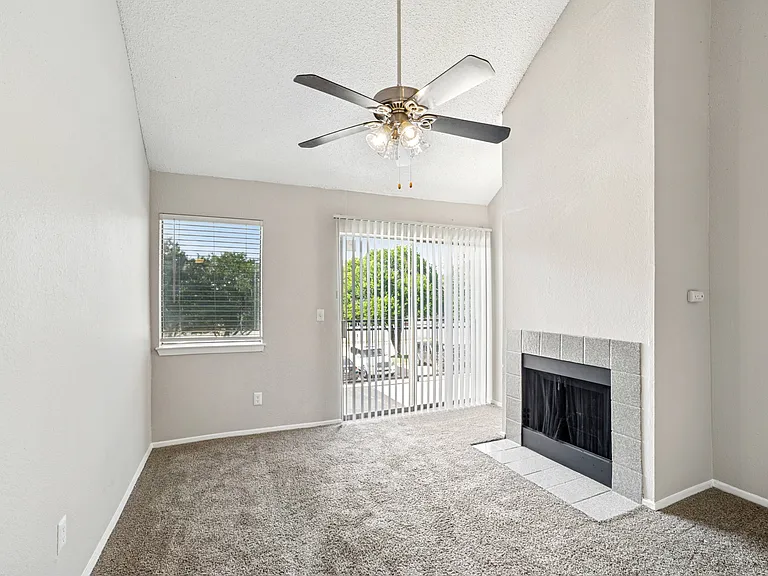 Colinas Pointe — Photo 36