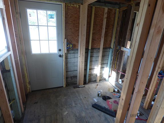 3rd image of 1027 Randolph Ave