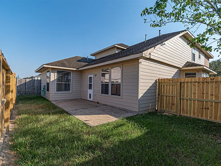 7431 Riven Oaks Ct — Photo 48
