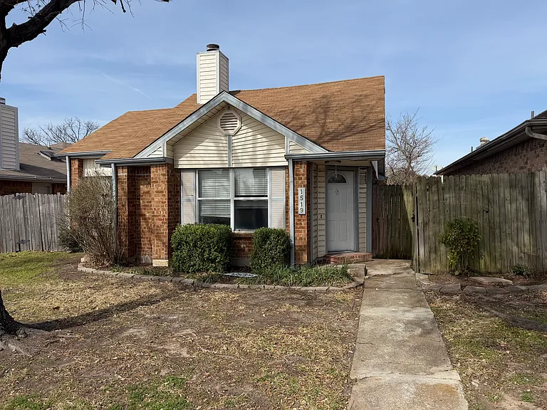 1519 Windmill Ln — Photo 16