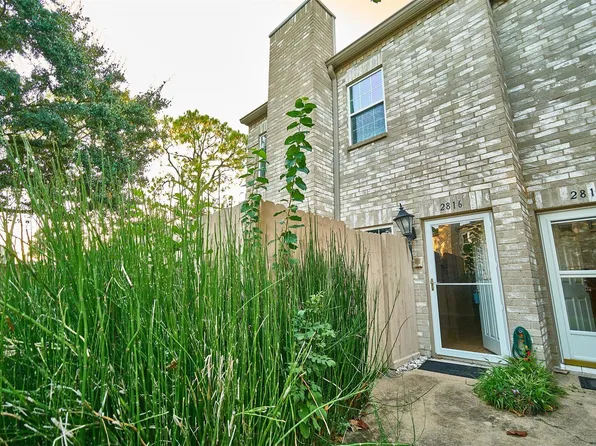 2816 Holly Hall St, Houston, TX 77054