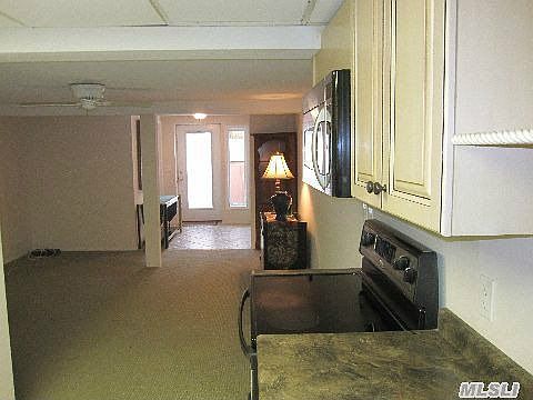 3rd image of 8 Cozy Ln