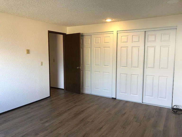 5692 E St — Photo 9