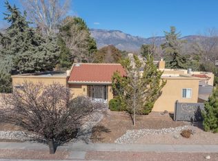 5620 Moon St NE, Albuquerque, NM 87111