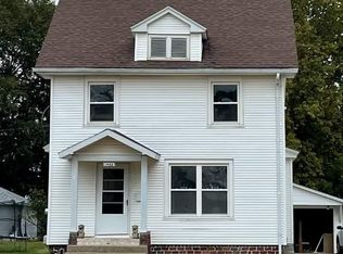 1455 W Main St, Galesburg, IL 61401