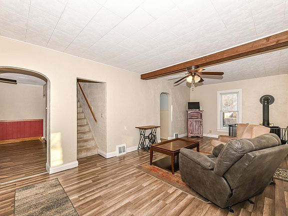5th image of 1227 Jerome Ave