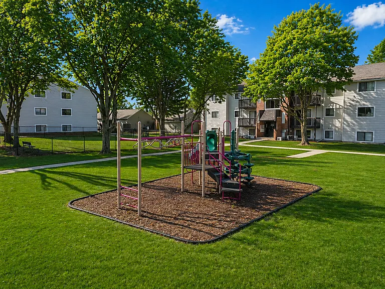 Rock Ridge Commons — Photo 21