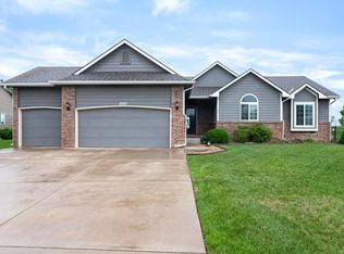 2007 N Newberry St, Derby, KS 67037