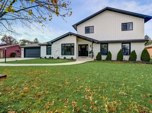 6714 Clarendon Hills Rd, Darien, IL 60561