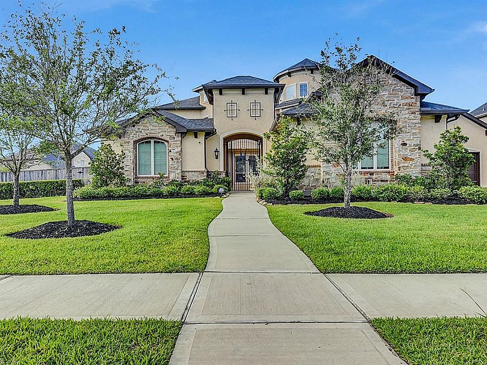 1st image of 27522 Becketts Knoll Ct