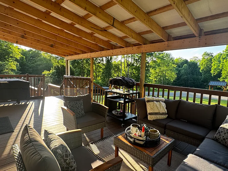 1335 Mercer Rd — Photo 2