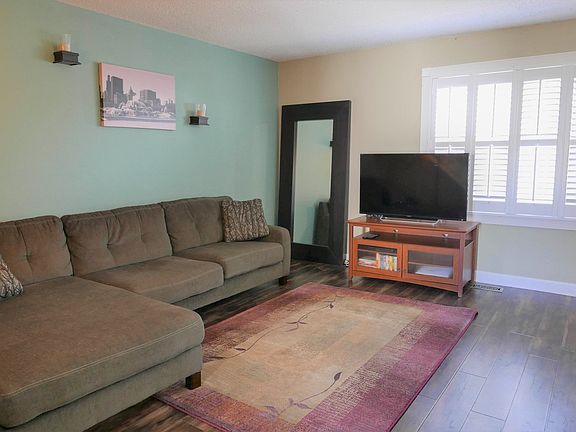 2nd image of 734 Hearth Dr