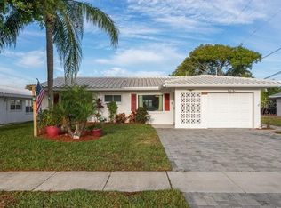 9504 Oakhurst Rd, Seminole, FL 33776