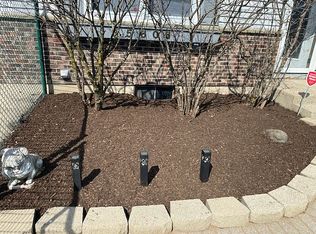 35606 N Garrick Ave, Waukegan, IL 60085