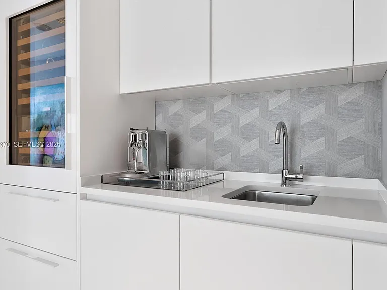 1000 Biscayne Blvd #1702 — Photo 8