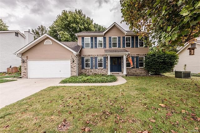 1st image of 210 Brittany Dr