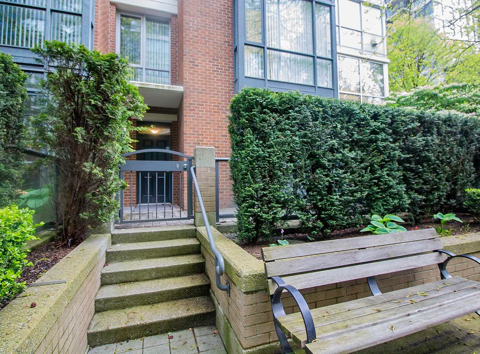 1427 W 6th Ave — Photo 1