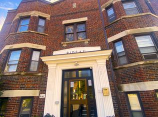 441 Kingston Rd #15, Toronto, ON M4L 1V2