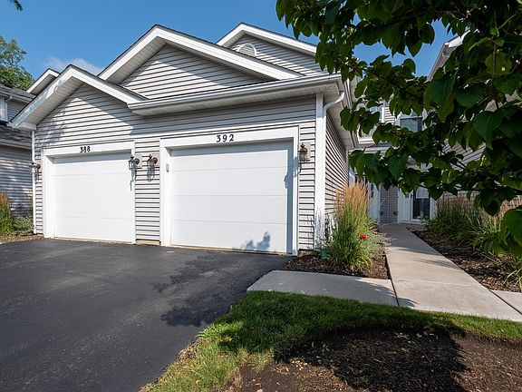 3rd image of 392 Glen Byrn Ct