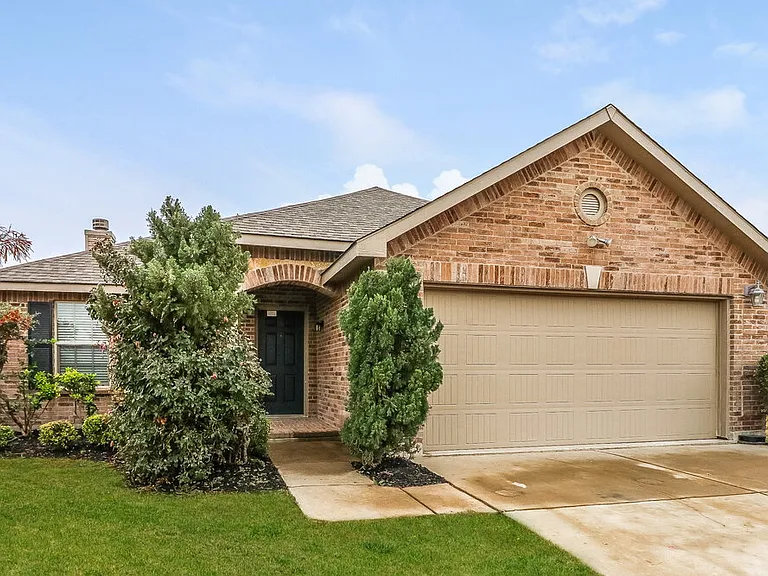 2501 Mill Springs Pass — Photo 1