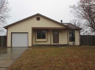 2129 S Fieldcrest St, Wichita, KS 67209