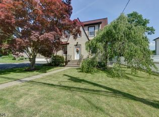 84 Black Oak Ridge Rd, Wayne, NJ 07470