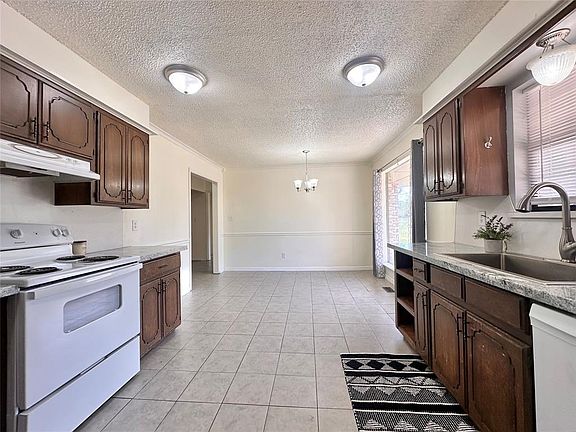 3rd image of 39408 Hazel Dell Rd