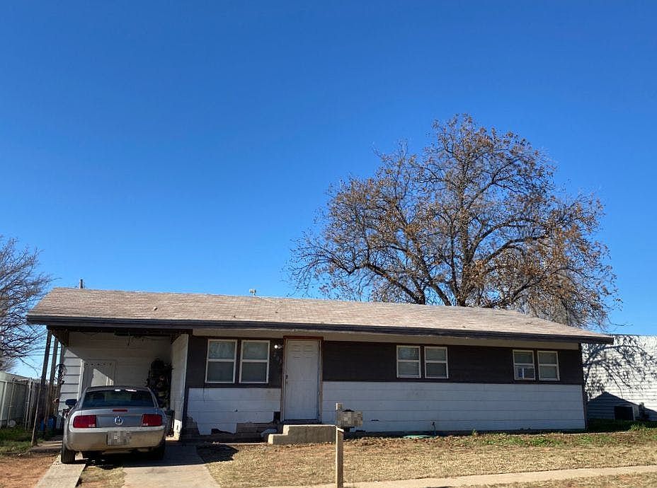 1st image of 203 N Jaycee Ave