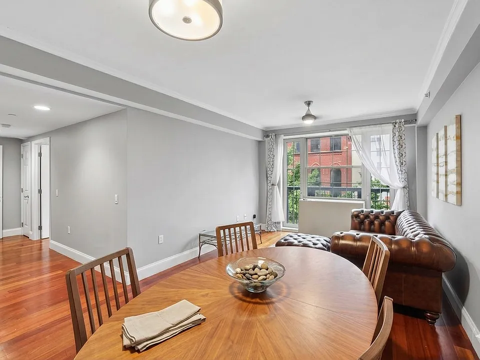 163 Saint Nicholas Ave #4I