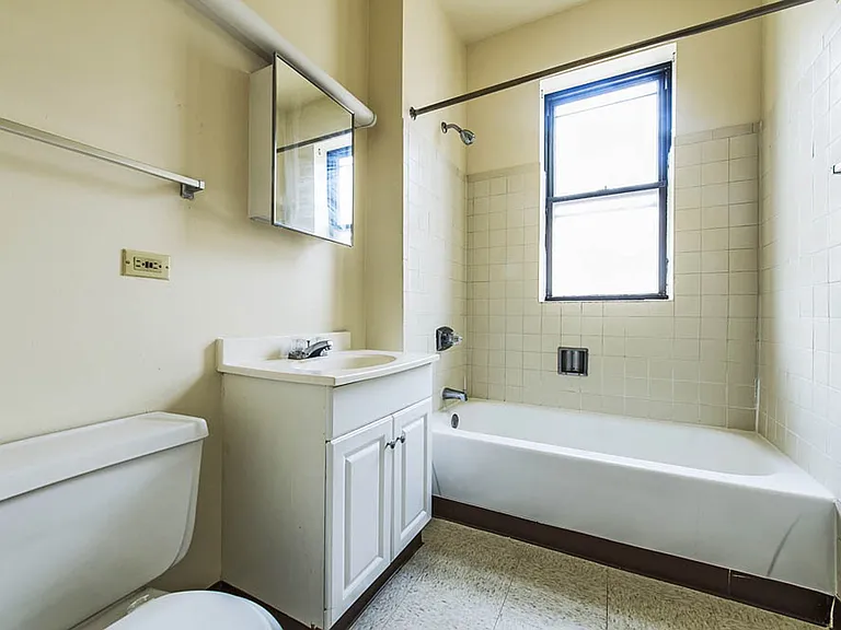 5047 S Champlain Ave #634-E — Photo 44