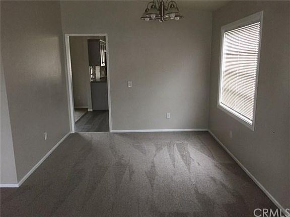 5th image of 2109 N San Antonio Ave