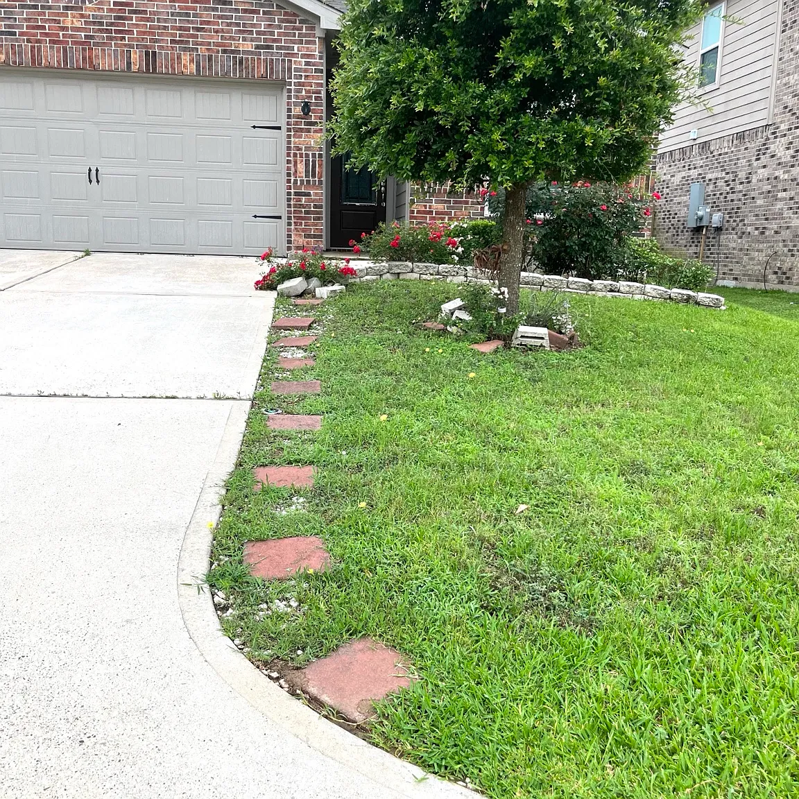3 bed, 1597 sqft, $900 — Photo 1