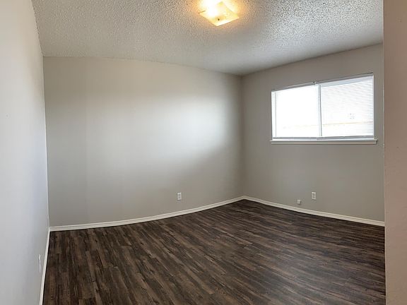 4th image of 3605 Sheridan St #G