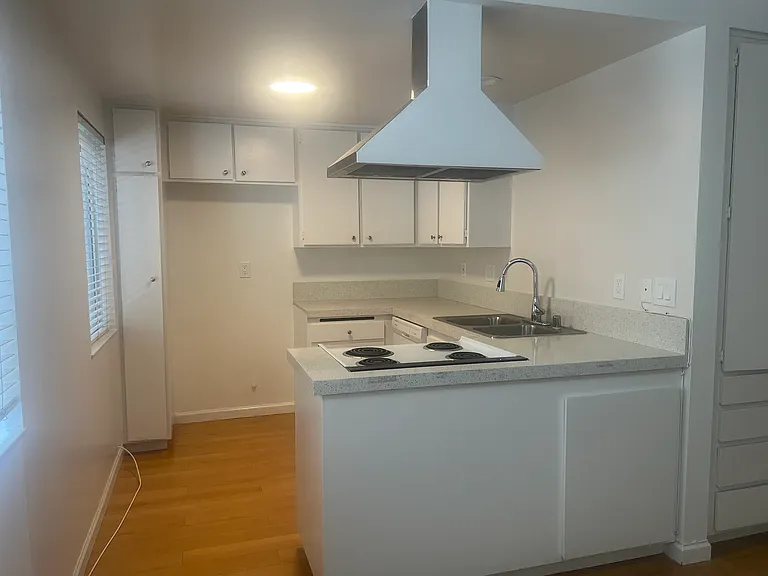 4431 Ocean View Blvd — Photo 2