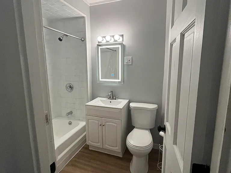 17 Spencer St #1 — Photo 3