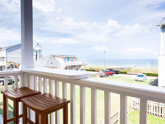 Private deck overlooking the ocean