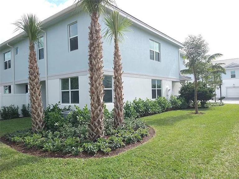1851 Sandpiper Pointe Pl #1851 — Photo 12