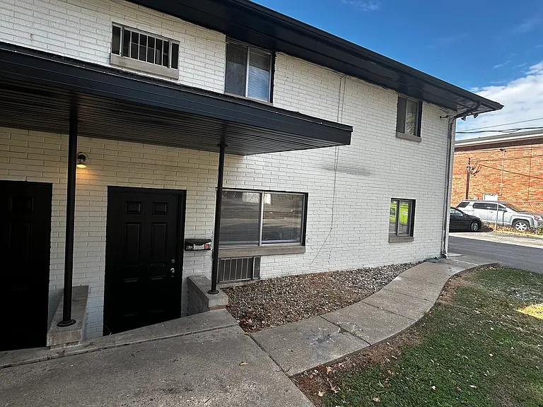 2611 W Wardcliffe Dr #A — Photo 8