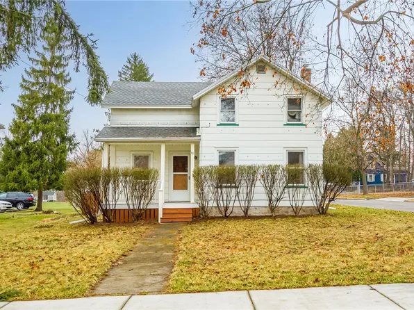 81 North St, Geneseo, NY 14454