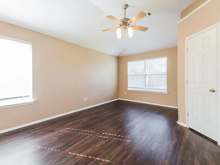 1626 Redwood Dr — Photo 10